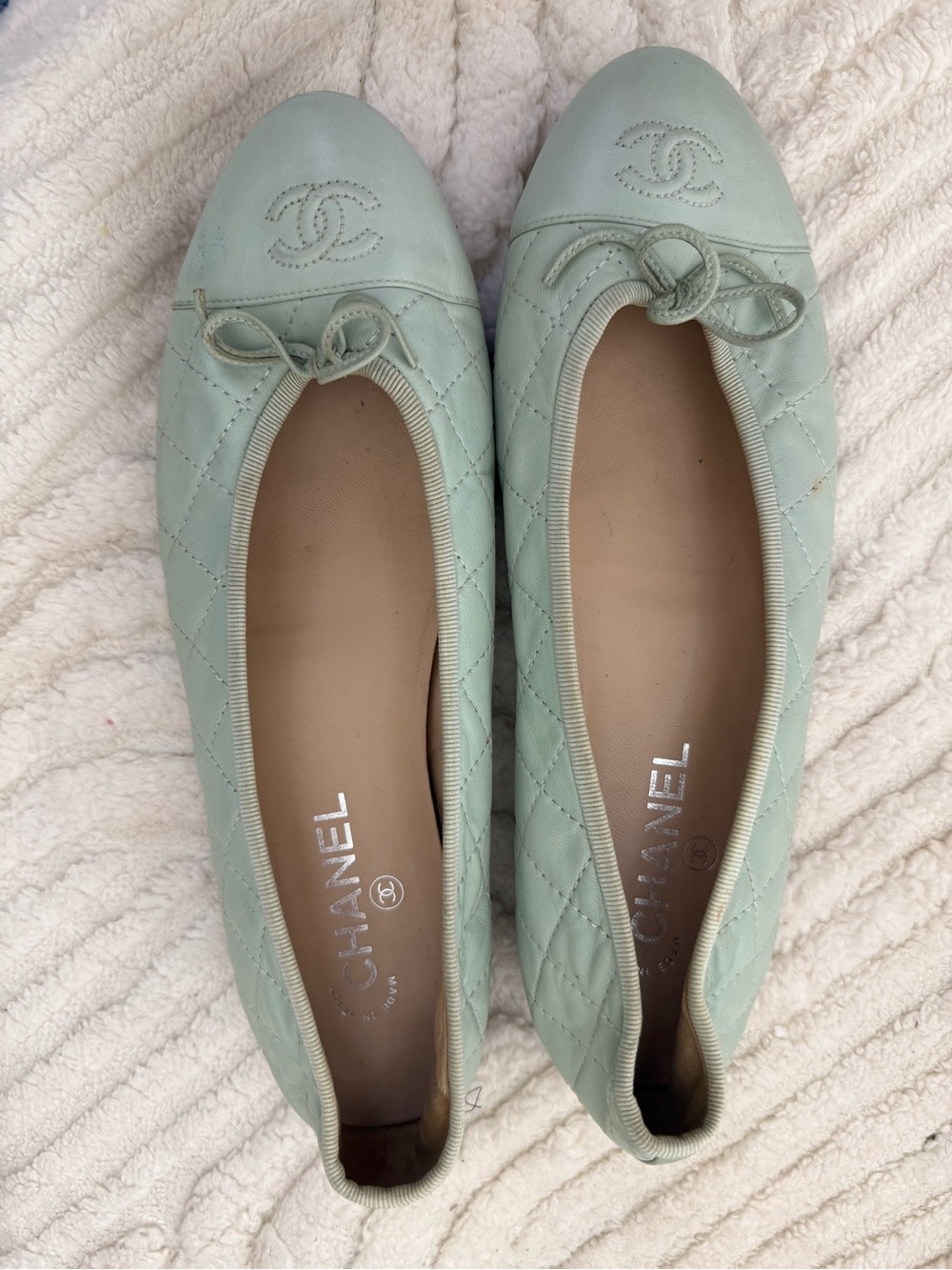 CHANEL Mint Green Quilted Leather Ballet Flats with CC Cap Toe - Picture 3 of 10